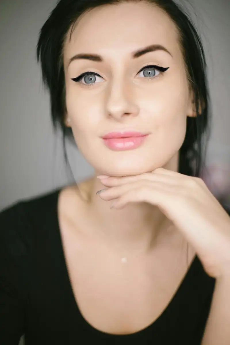 Descubre la Diferencia Entre Microblading y Micropigmentación de Cejas y Labios en Cejas Aesophy