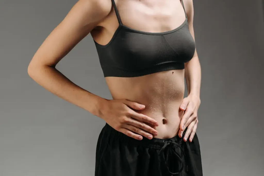 Tratamientos para Conseguir un Vientre Terso y Plano mujeres en Clínica Aesophy